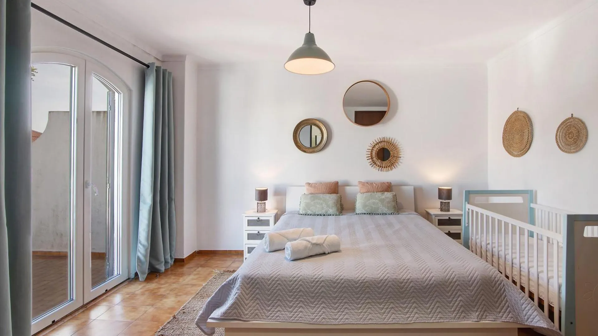 Altura Beach Villa 0*,